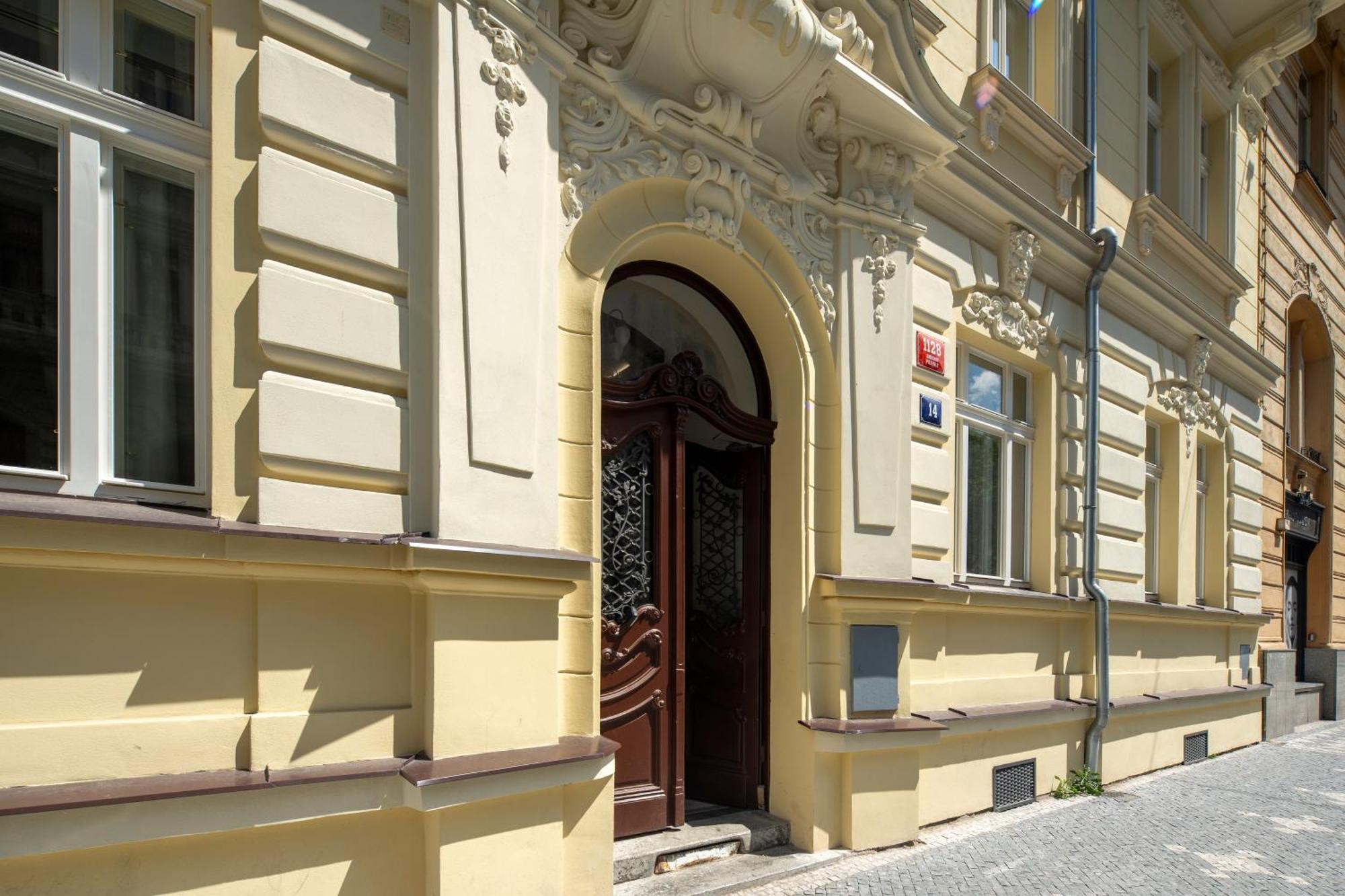 Amazing Apartment Zborovska Praga Esterno foto