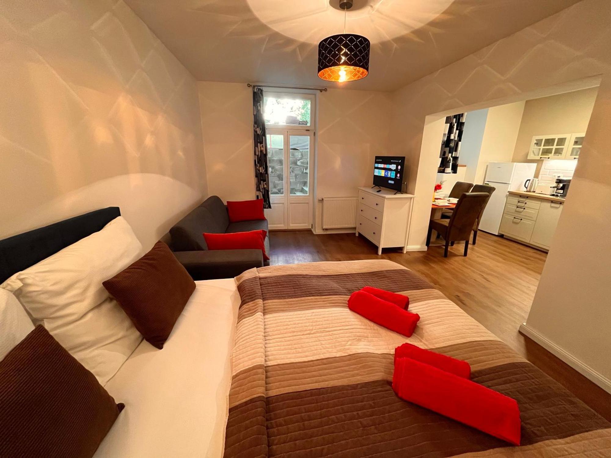 Amazing Apartment Zborovska Praga Esterno foto